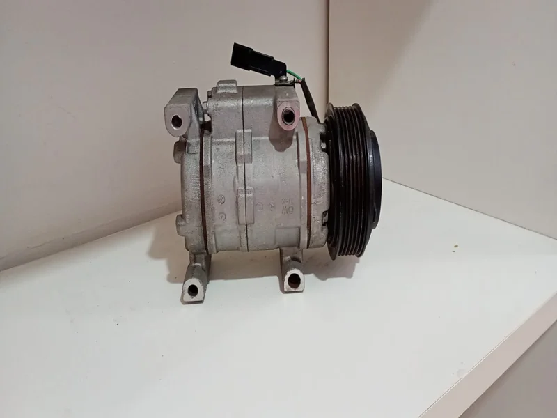 Compressor de ar condicionado usado original com procedência — Desmonte75 Feira de Santana Bahia